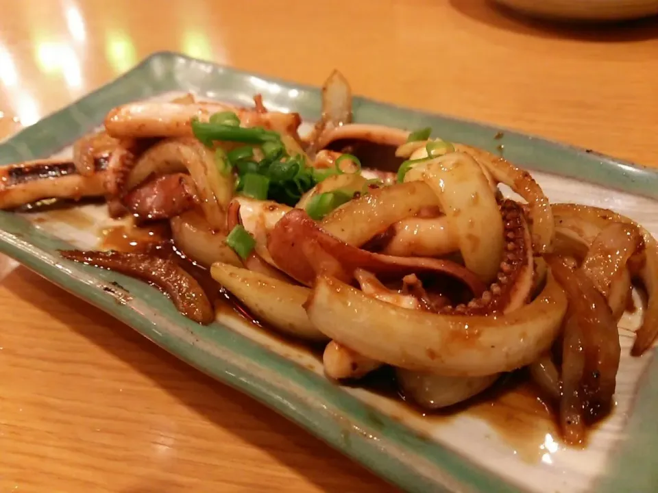 イカの生姜焼きで一杯|kamekameさん