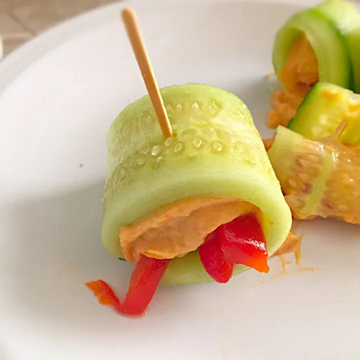 Cucumber humus rolls|LeanPower Fitspirationさん