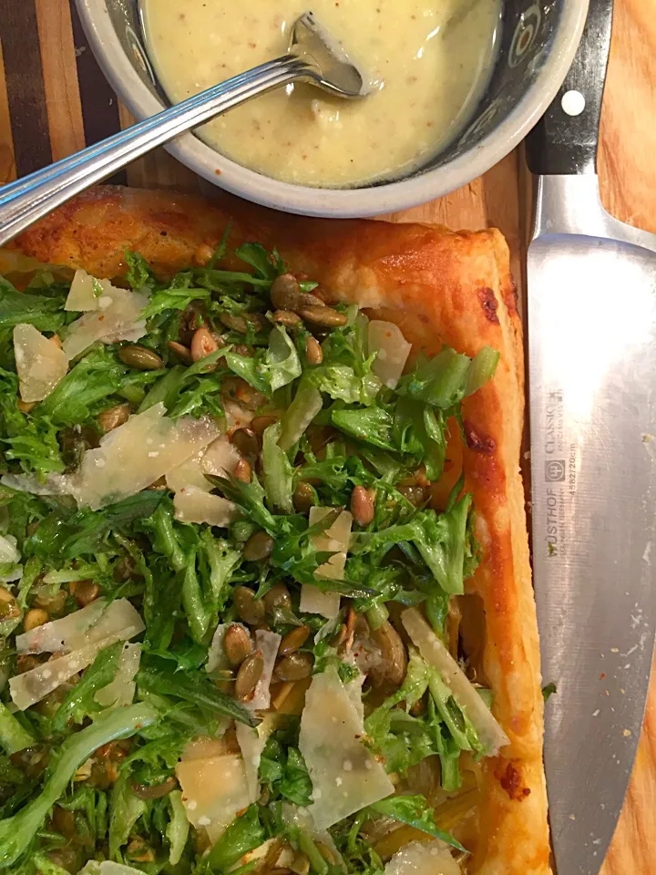 artichoke and frisee salad tart|Matthew Cashenさん