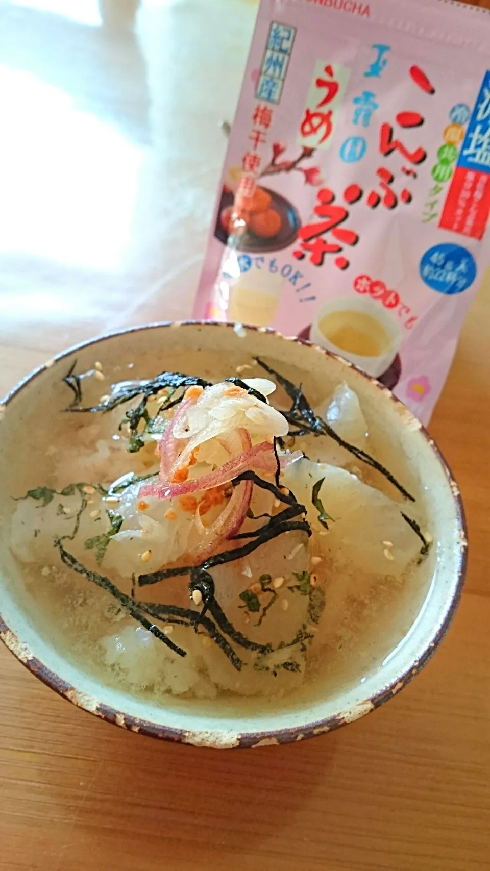 Snapdishの料理写真:ヒラメの昆布〆のお茶漬け♪|ゆみゆみさん