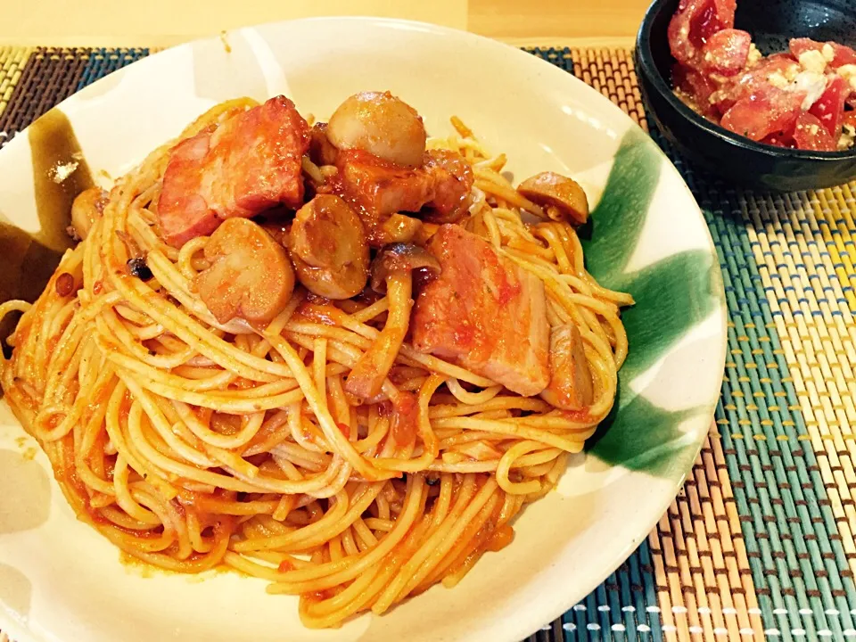 ベーコンときのこのトマトソースパスタ🍝|piton810さん