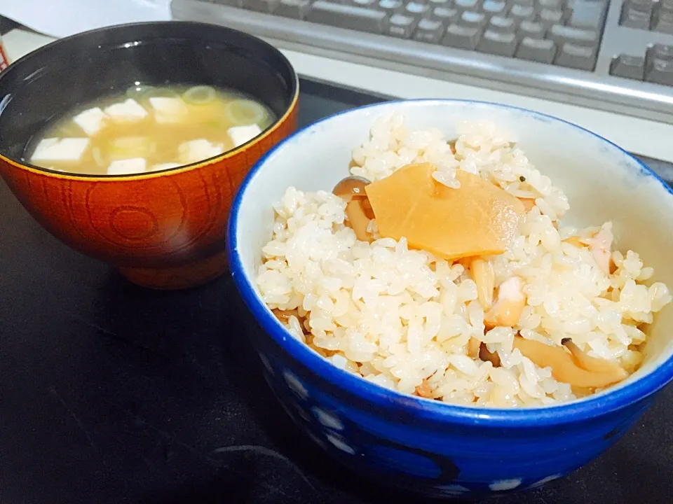 庭の竹の子で炊き込みご飯|村長さん