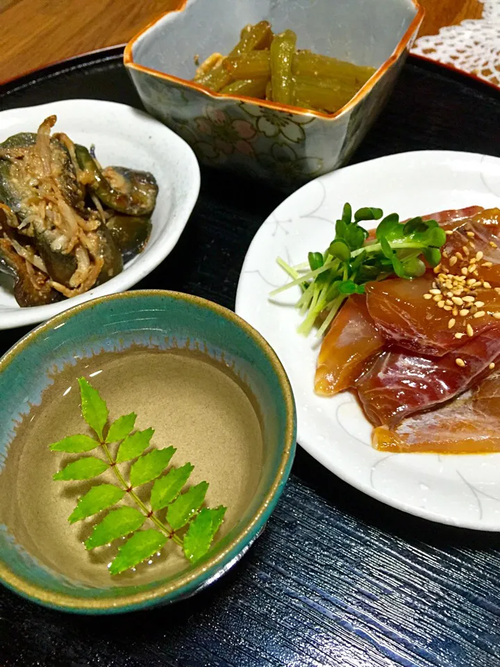 酒の肴三種💕山椒の葉でお酒🍶|keikoさん