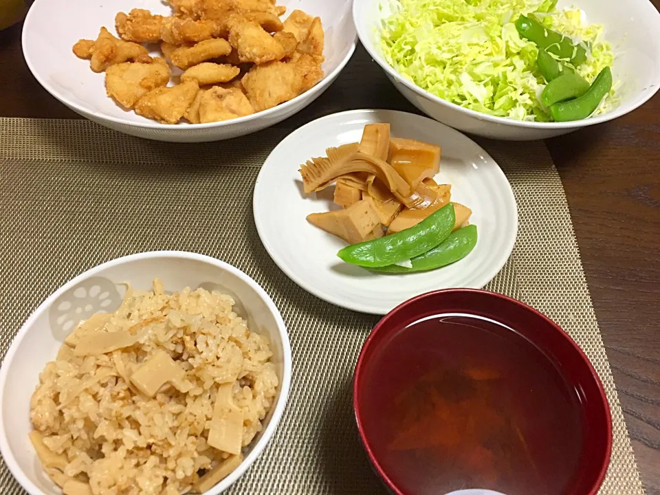 筍ごはん
筍とミョウガのお吸い物
筍の煮物
鶏肉の竜田揚げ
春キャベツのサラダ|Katsuragi Shinyaさん