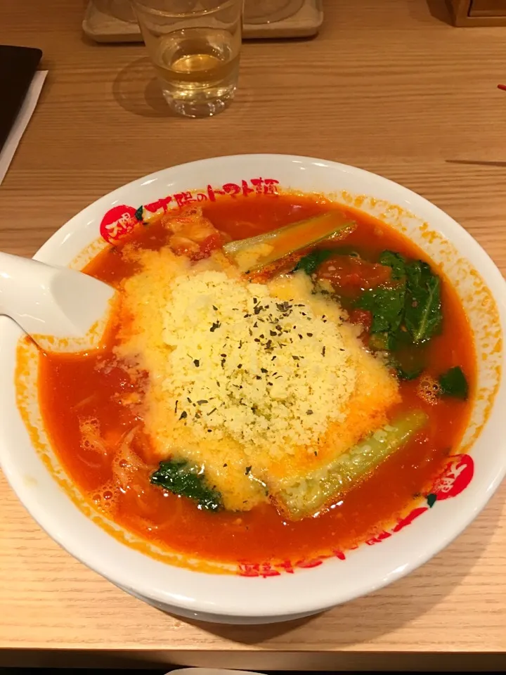 チーズラーメン@太陽のトマト麺|カリー仙人さん