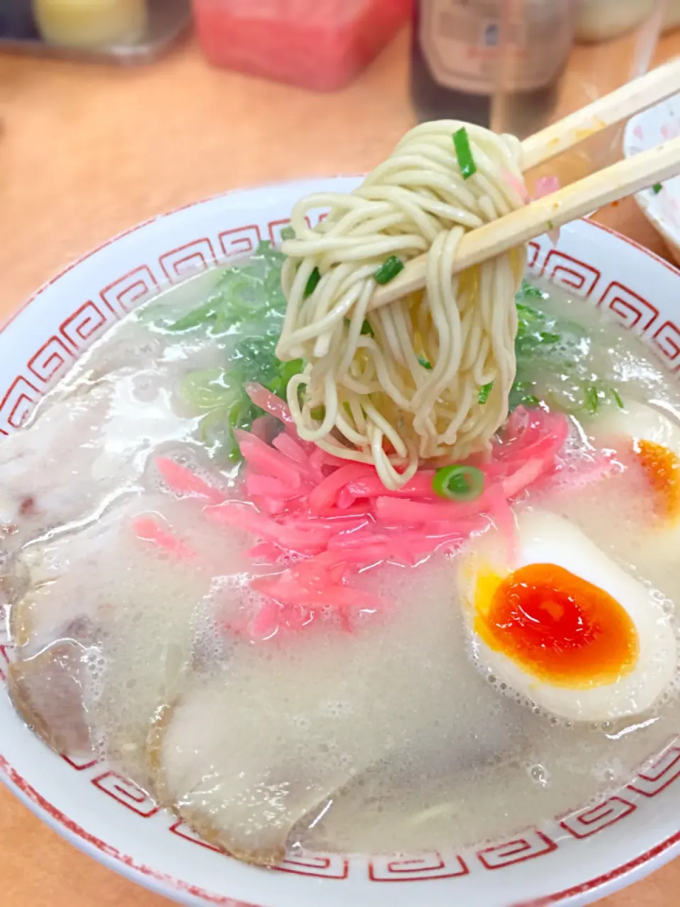 味玉ラーメン バリ堅|流線形さん