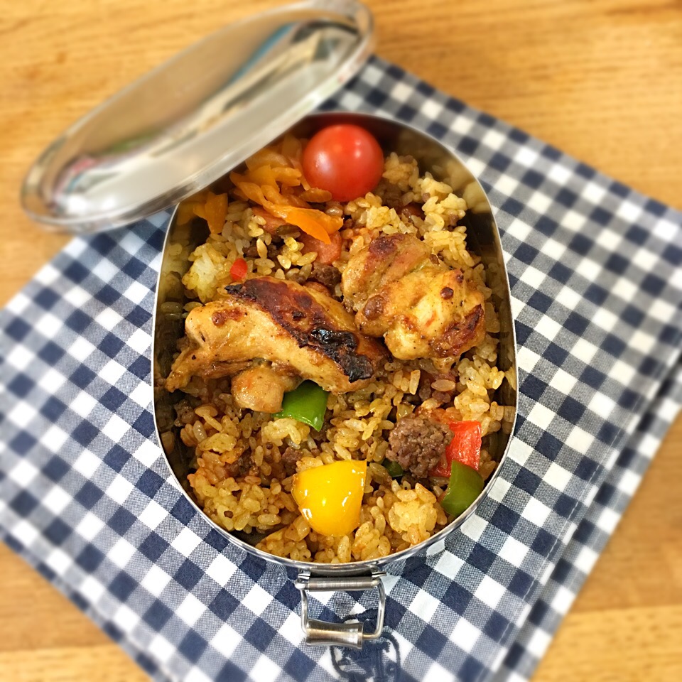 ドライカレー&タンドリーチキン弁当