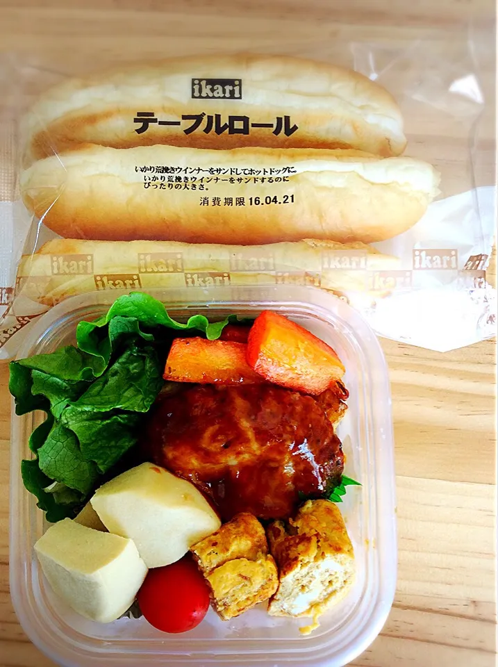 Snapdishの料理写真:ハンバーグサンド弁当|ひなママさん