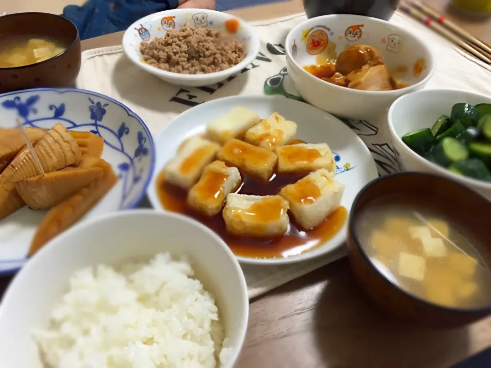 夜ご飯
たけのこ
きゅうり
揚出し豆腐
そぼろ
角煮
豆腐の味噌汁|さきちゃんさん