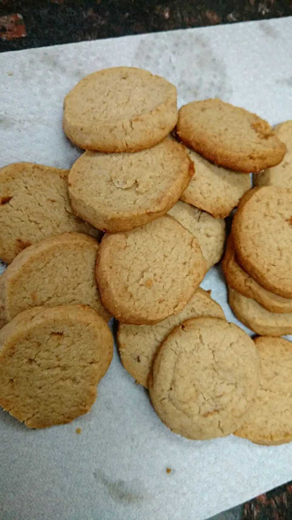 Snapdishの料理写真:Homemade butter cookies|paulaさん