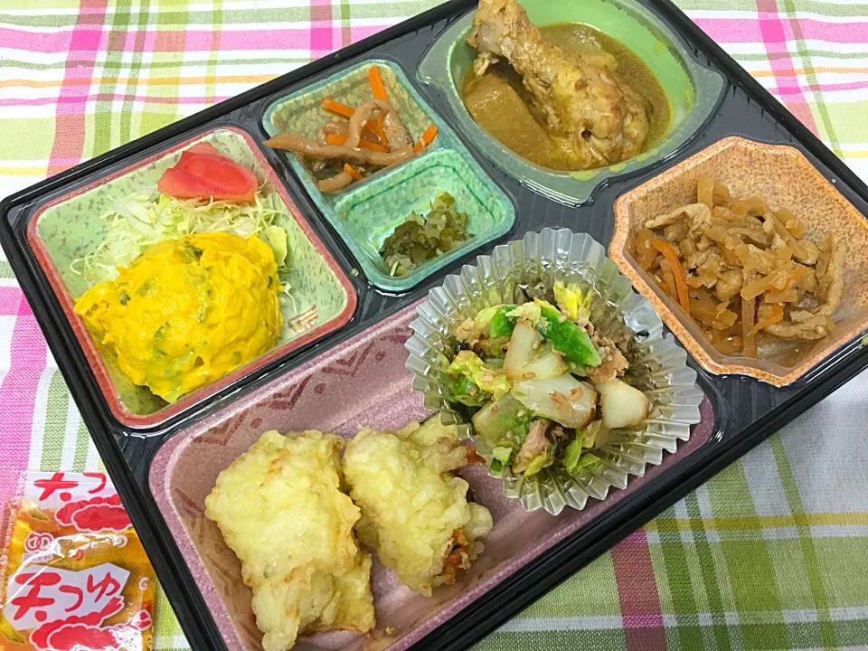 手羽先と大根のカレー煮 日替わり弁当 豊川市宅配|Naokazu Kuritaさん