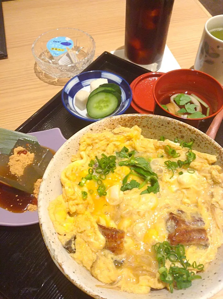 Snapdishの料理写真:う匠山家膳兵衛 スペシャルランチセットうな玉丼@う匠 山家膳兵衛（さいたま新都心）|Kazuya Miyukiさん