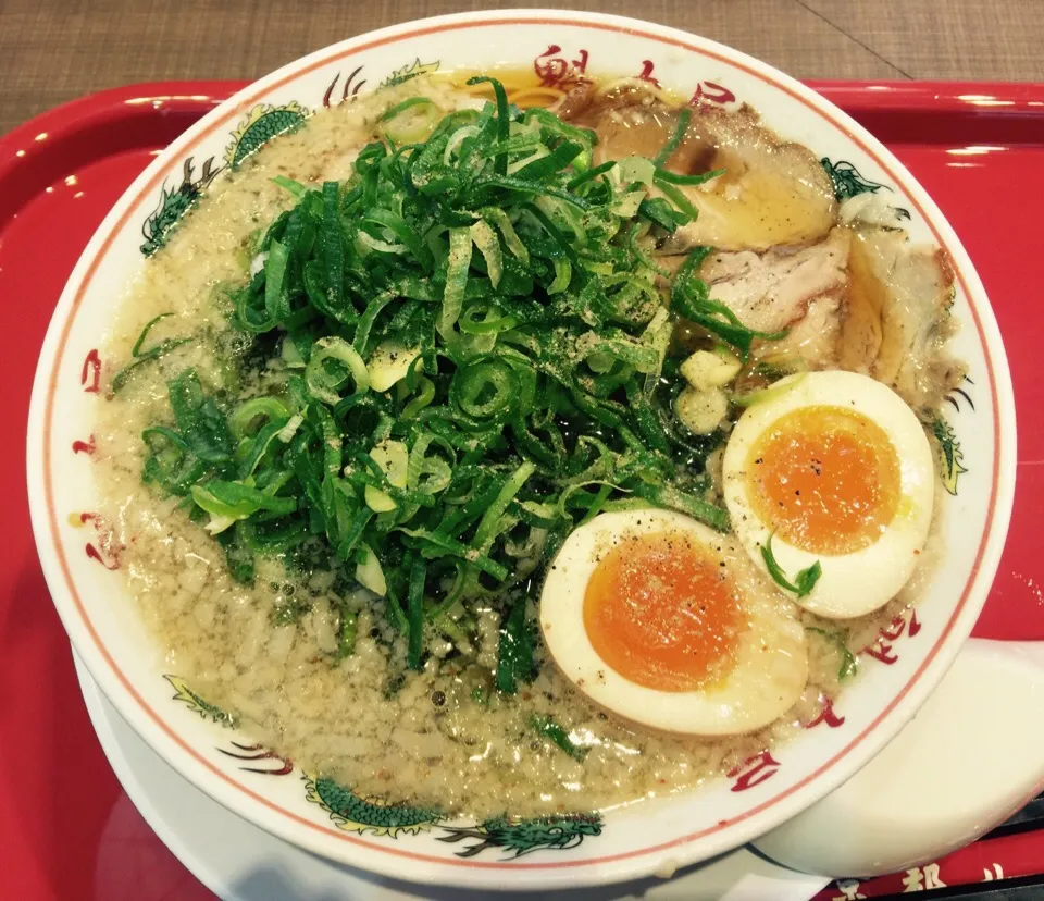 2016年 十三杯目🍜 味玉醤油 ネギを山ほど乗せてみましたわ😋😋😋|BUBUさん