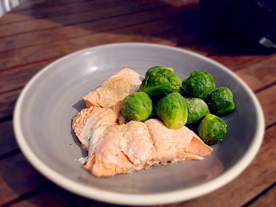 Snapdishの料理写真:Salmon and Brussel sprouts.|Karla Collington Ryderさん