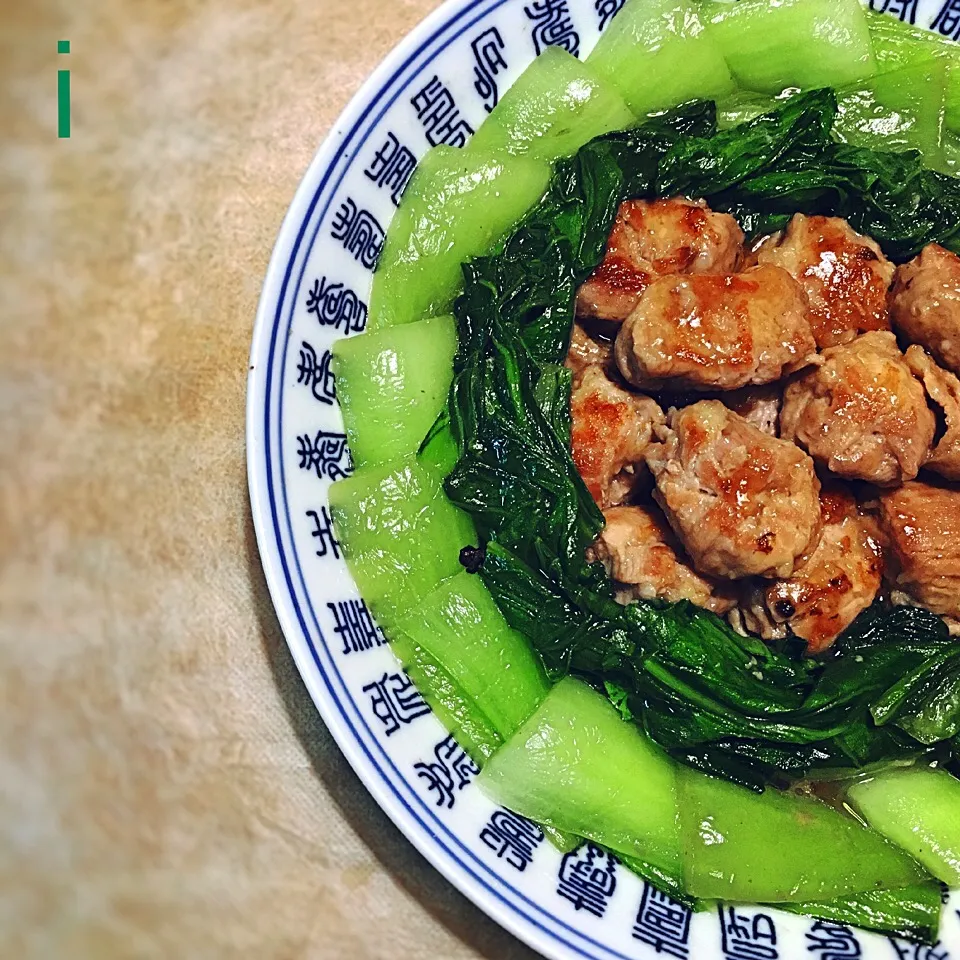 Snapdishの料理写真:山本真希さんの料理 豚薄切り肉の即席角煮🐽【Braised Pork】|izoomさん