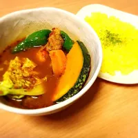 Snapdishの料理写真:お家スープカレー😋
ブロッコリー買い忘れちゃったけど美味しかった〜|Miri Orinoさん