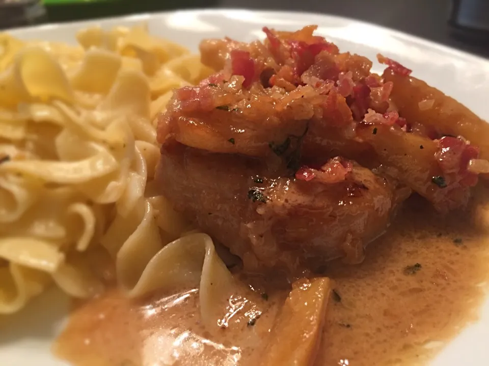 Apple bacon pork chops in a brandy cream sauce|TJ McAfoosさん