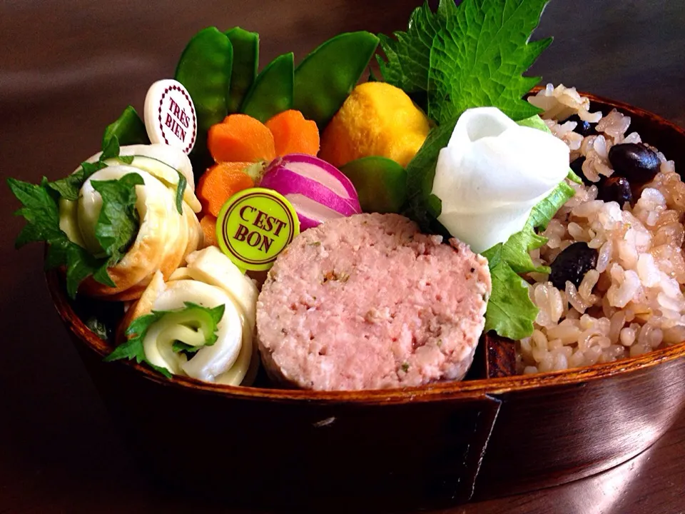 今日の私のお弁当は Romi.さんの料理 自家製ソーセージ🐷🐔|とんちんさん