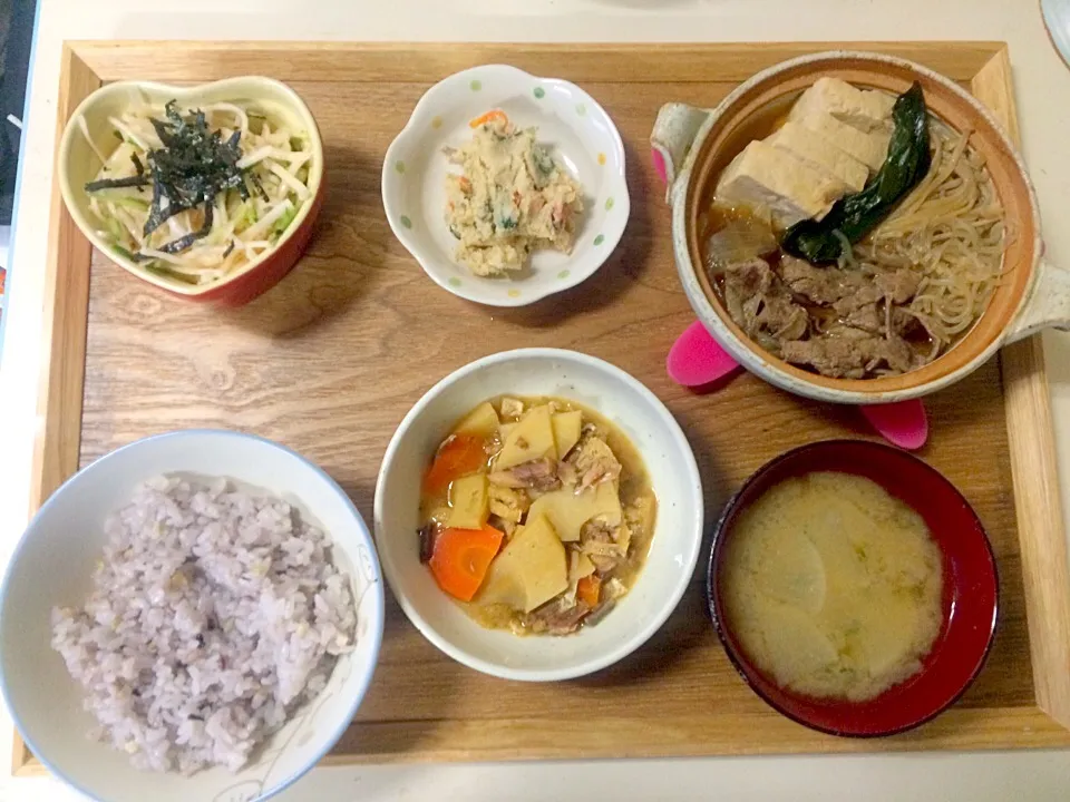 Snapdishの料理写真:肉豆腐、おから、大根明太子サラダ、
たけのこ鯖缶煮|ちゃこさん