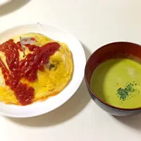 Snapdishの料理写真:昨日の晩ご飯。
リクエストオムライスとかぼちゃのポタージュ꒰⌯͒•·̫•⌯͒꒱|chilkyさん