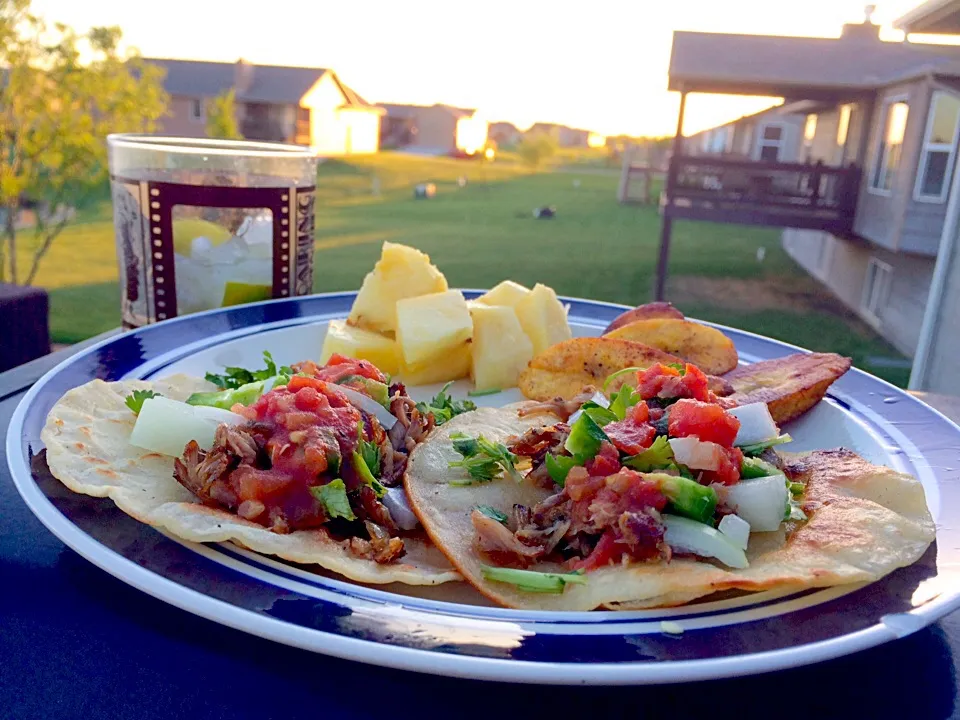 Snapdishの料理写真:Pork carnitas, plantains and pineapple|Casey Murrellさん