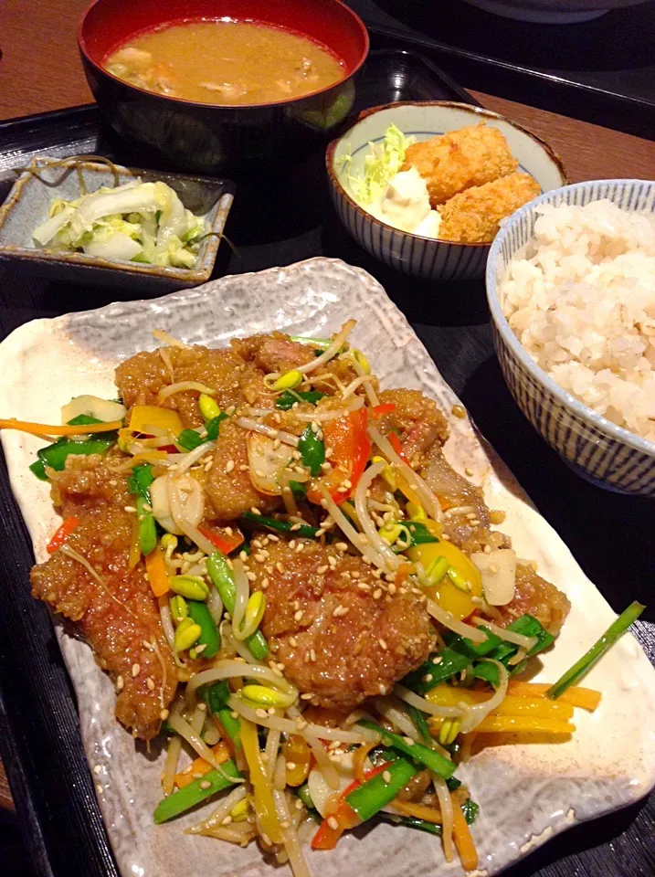 レバニラ炒め+カキフライ定食@居酒屋じゅん（東大宮）|Kazuya Miyukiさん