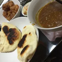 Snapdishの料理写真:無印ナンとキーマカレー|M Kさん