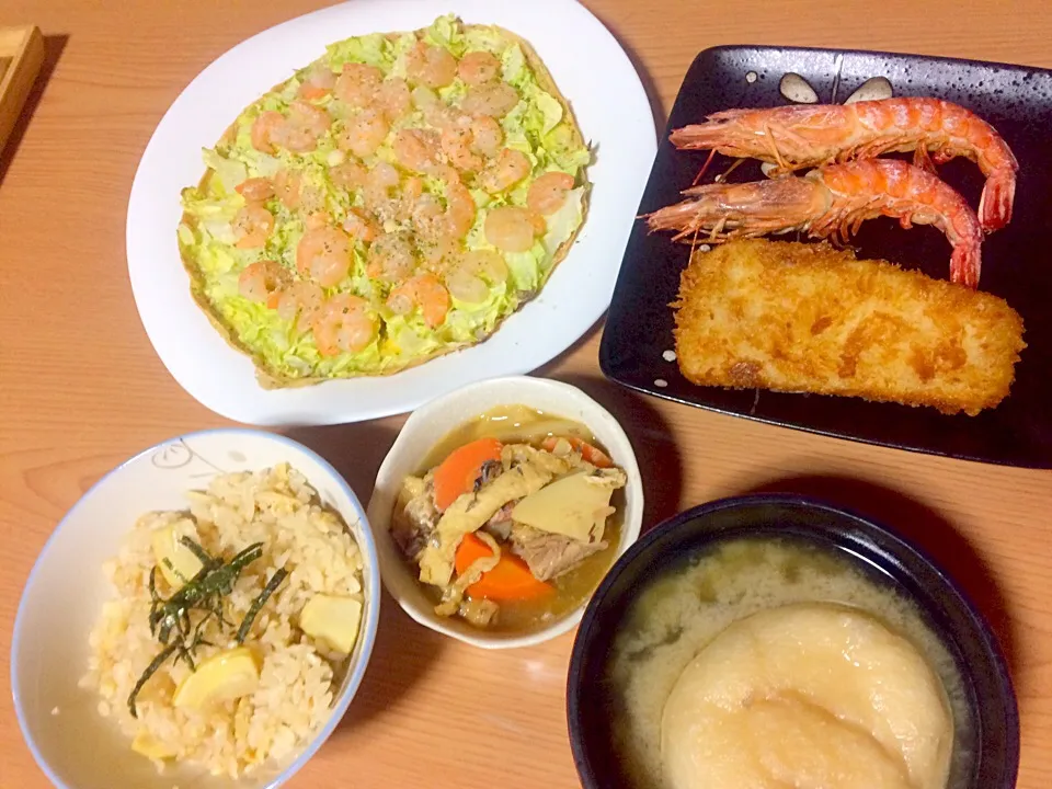 たけのこご飯、えびと春キャベツのオープンオムレツ、巨大おふの味噌汁、えび塩焼き、たけのこ鯖缶煮 （子供）ささみチーズカツ|ちゃこさん