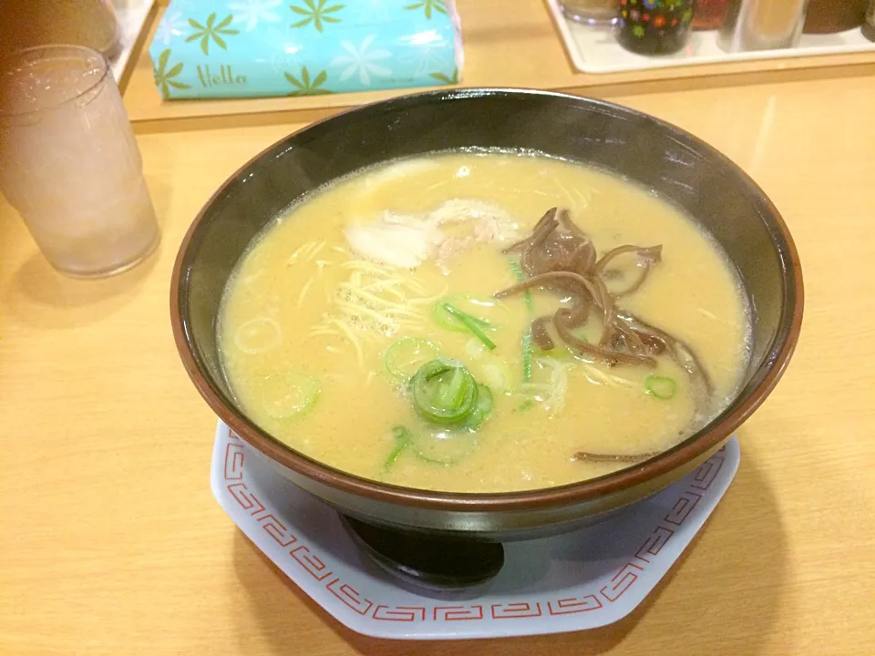 Snapdishの料理写真:鳥栖の金龍ラーメン|塚原 学さん