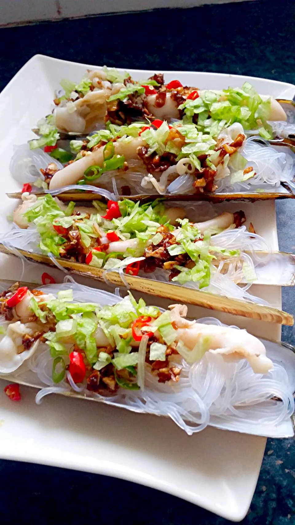 steamed razor clam with garlic bean vermicelli|jane yongさん