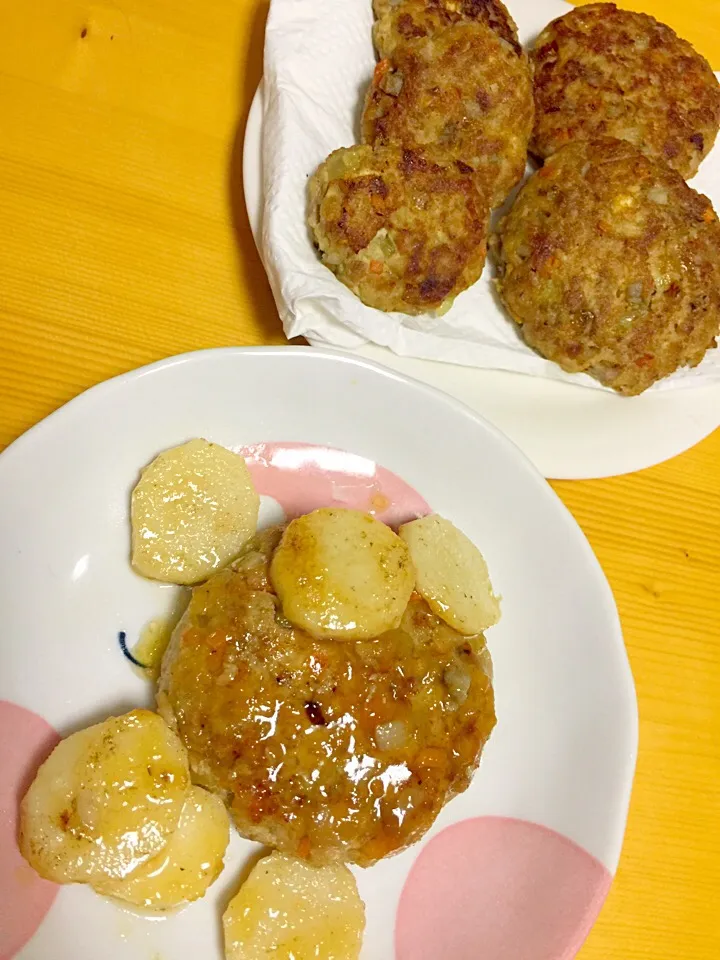 たっぷり根菜豆腐のハンバーグ♪
〜山芋素焼き〜|Sakuraさん