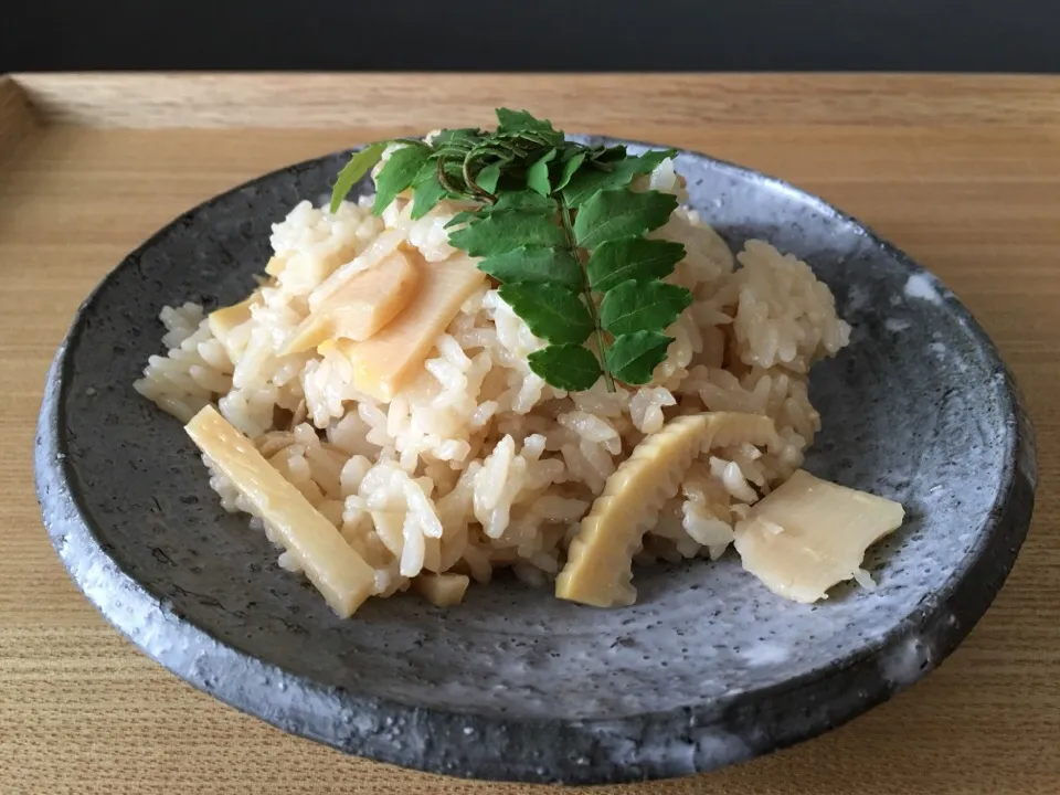 Snapdishの料理写真:たけのこご飯
出来上がり♡|akemi🐝さん