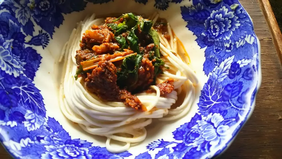 Snapdishの料理写真:よもぎカレーうどん。|KimaLABOさん