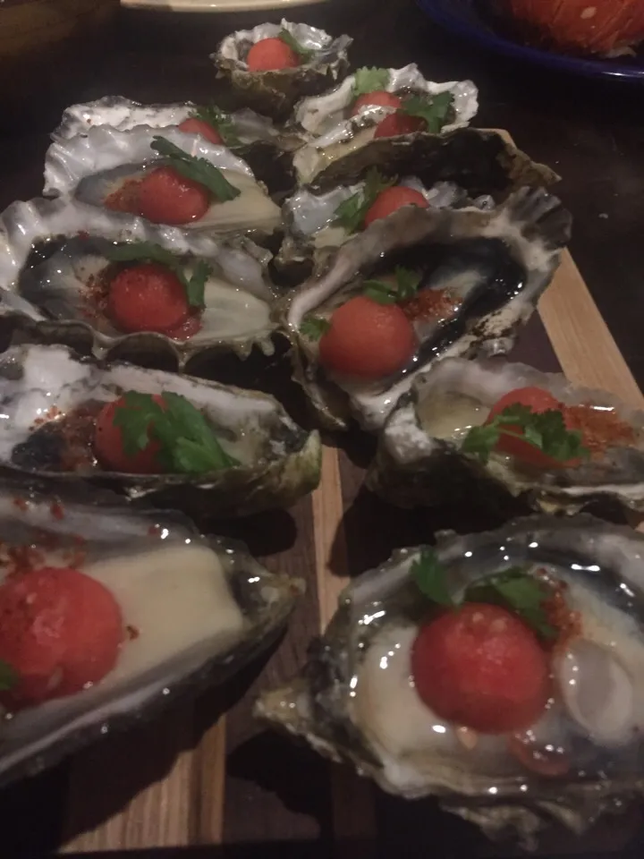 Oysters|luis silvaさん