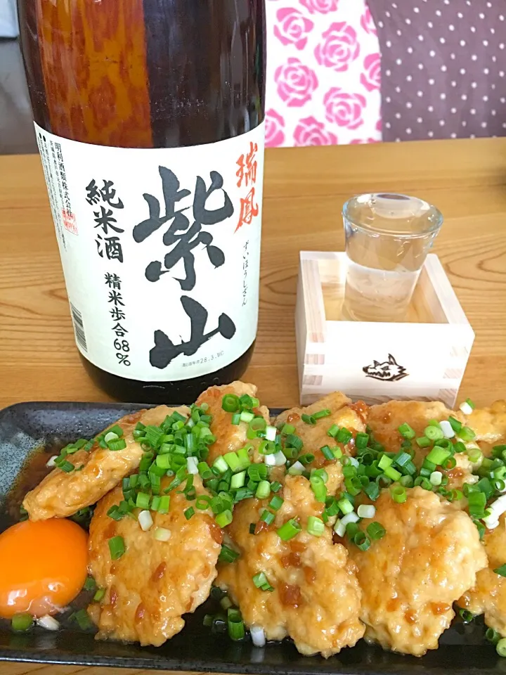 ご近所の酒蔵のお酒と共に豆腐入りつくね。|マツさん