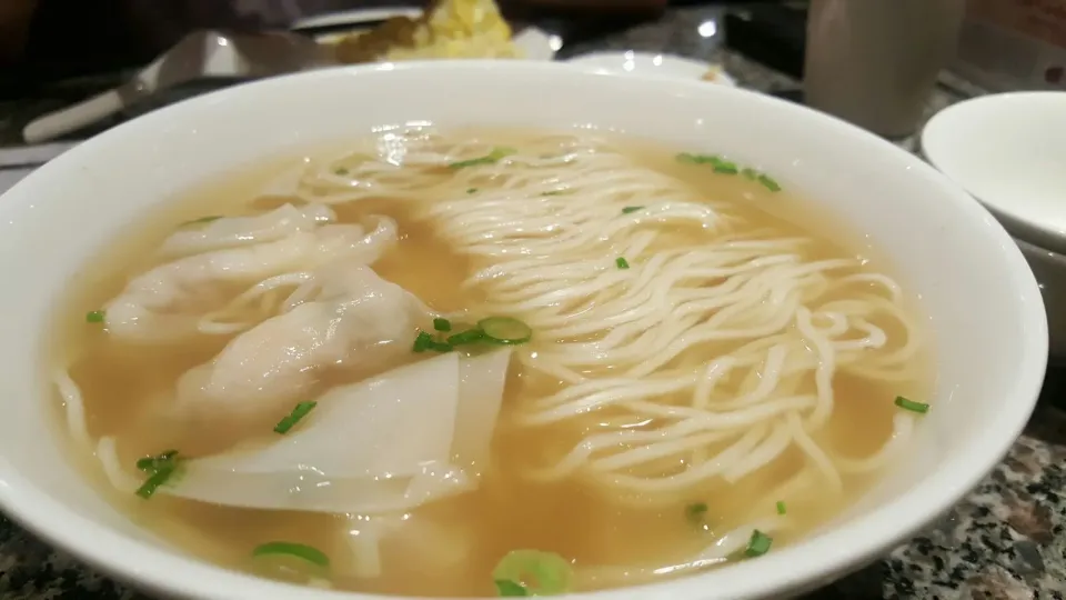 海老ワンタン麺|しあるさん