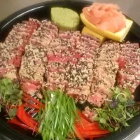 Sesame seared tuna|joe suegrimさん