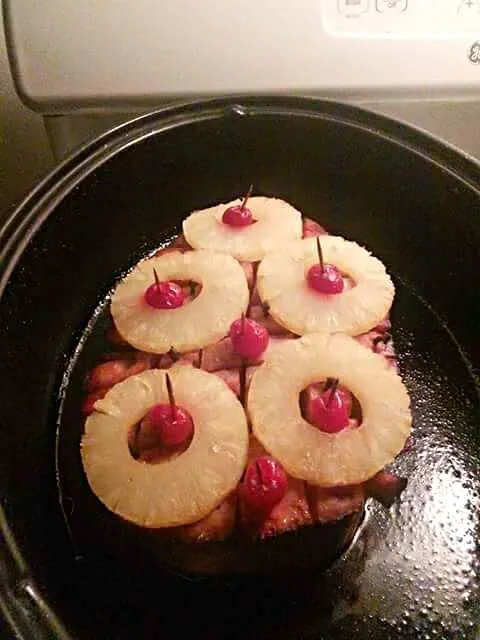 Honey Bake Ham Glazed With Pineapples And Cherries|Sheila Harrisさん