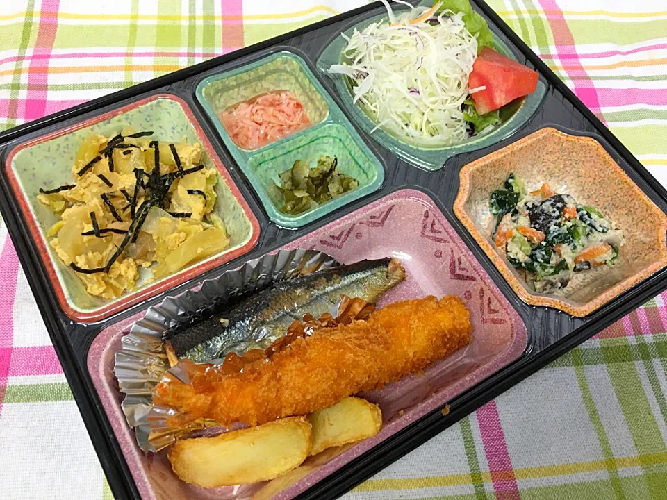 秋刀魚の塩焼き 日替わり弁当 豊川市宅配|Naokazu Kuritaさん