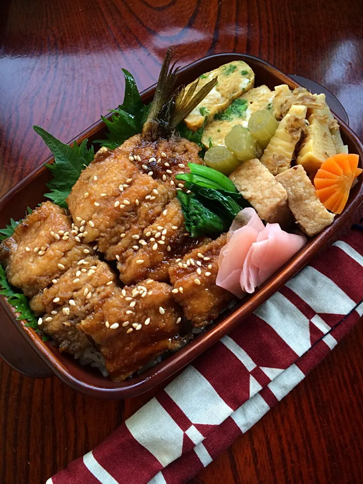 Snapdishの料理写真:鰯の蒲焼き弁当|二キィさん