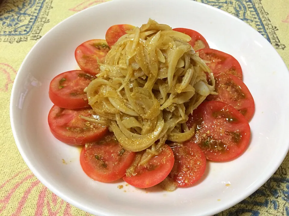 新玉ねぎとトマトの胡麻サラダ|Hiropanさん