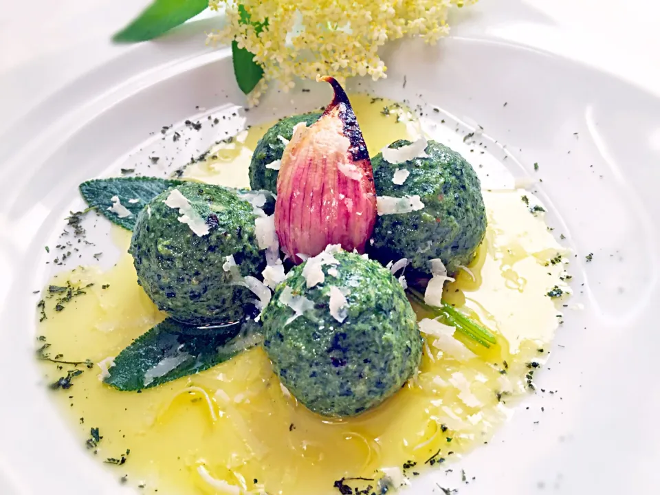 Snapdishの料理写真:Nettle and Ricotta Malfatti|laura giardinaさん