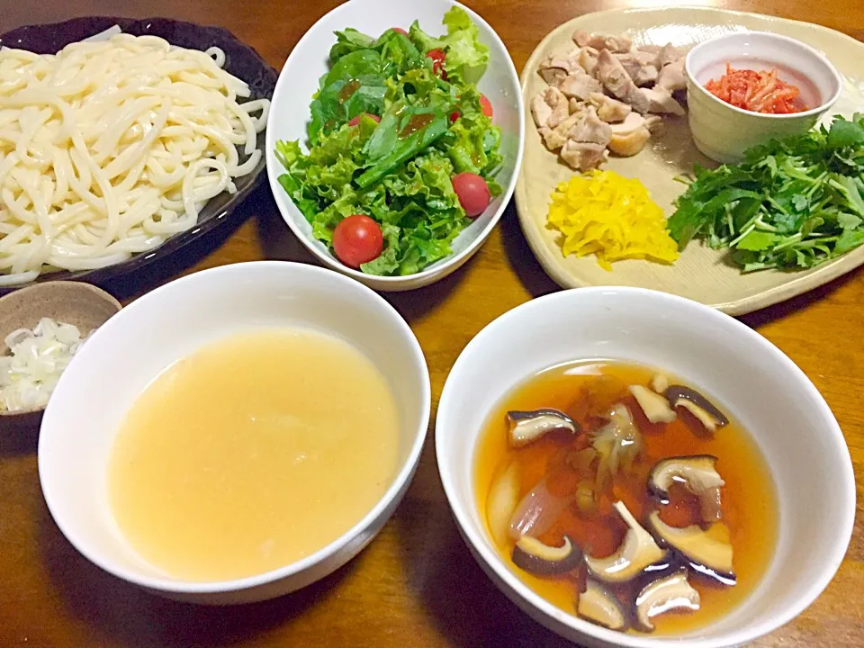 2種類スープのザルうどん
鶏飯じゃなくて 鶏うどんです🐓🐓|アリスさん