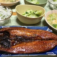 鯖の味醂 キャベツの卵あんかけ   大根サラダ  豆苗とキャベツのナムル  じゃがいもとキャベツの茎の味噌汁|阪野千恵子さん