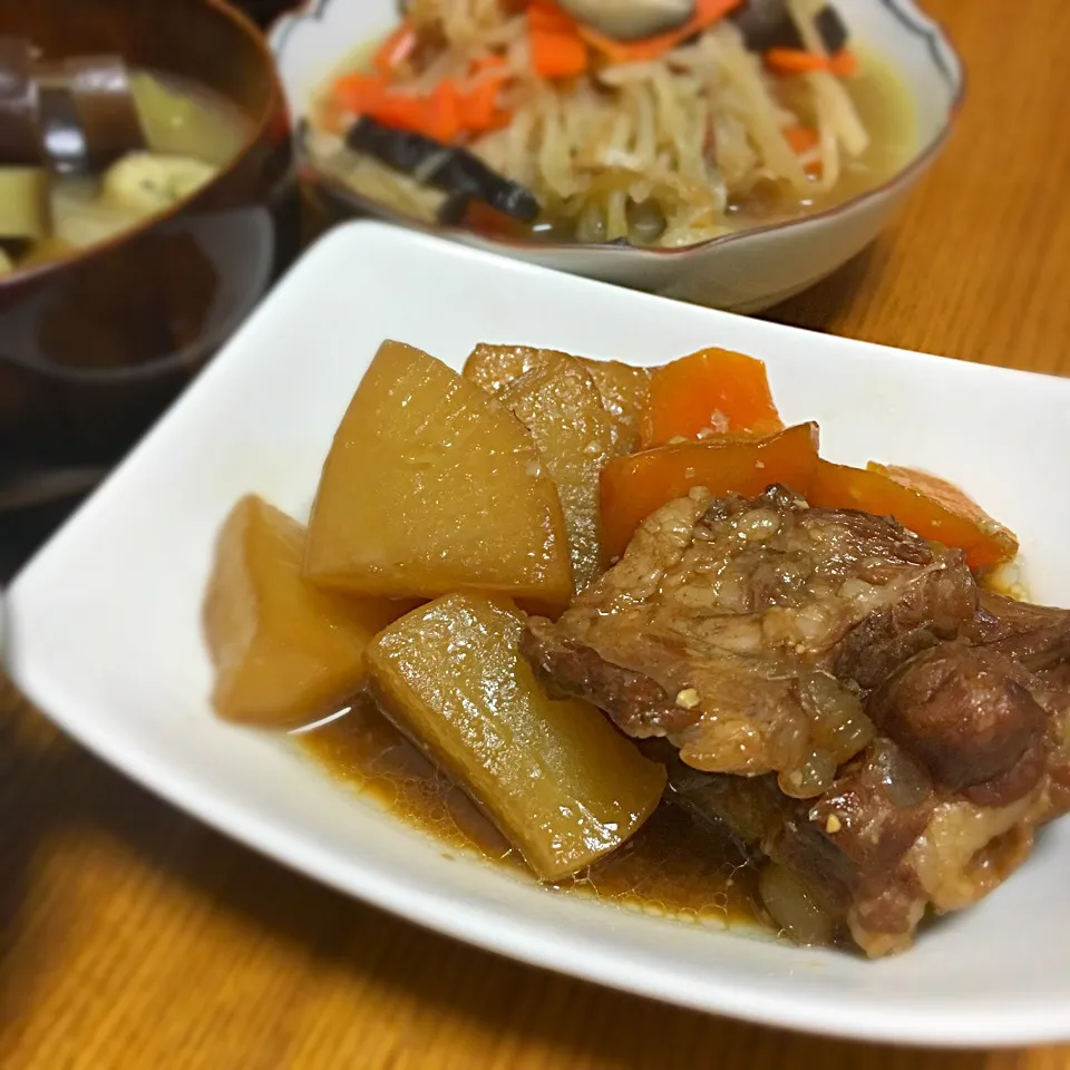 豚軟骨の麦味噌黒糖炊き♪|なお。さん