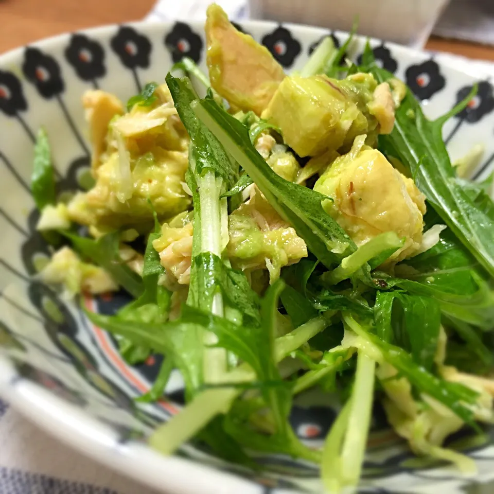 今日の夕飯☆アボカドとツナのグリーンサラダアップ|あさこさん