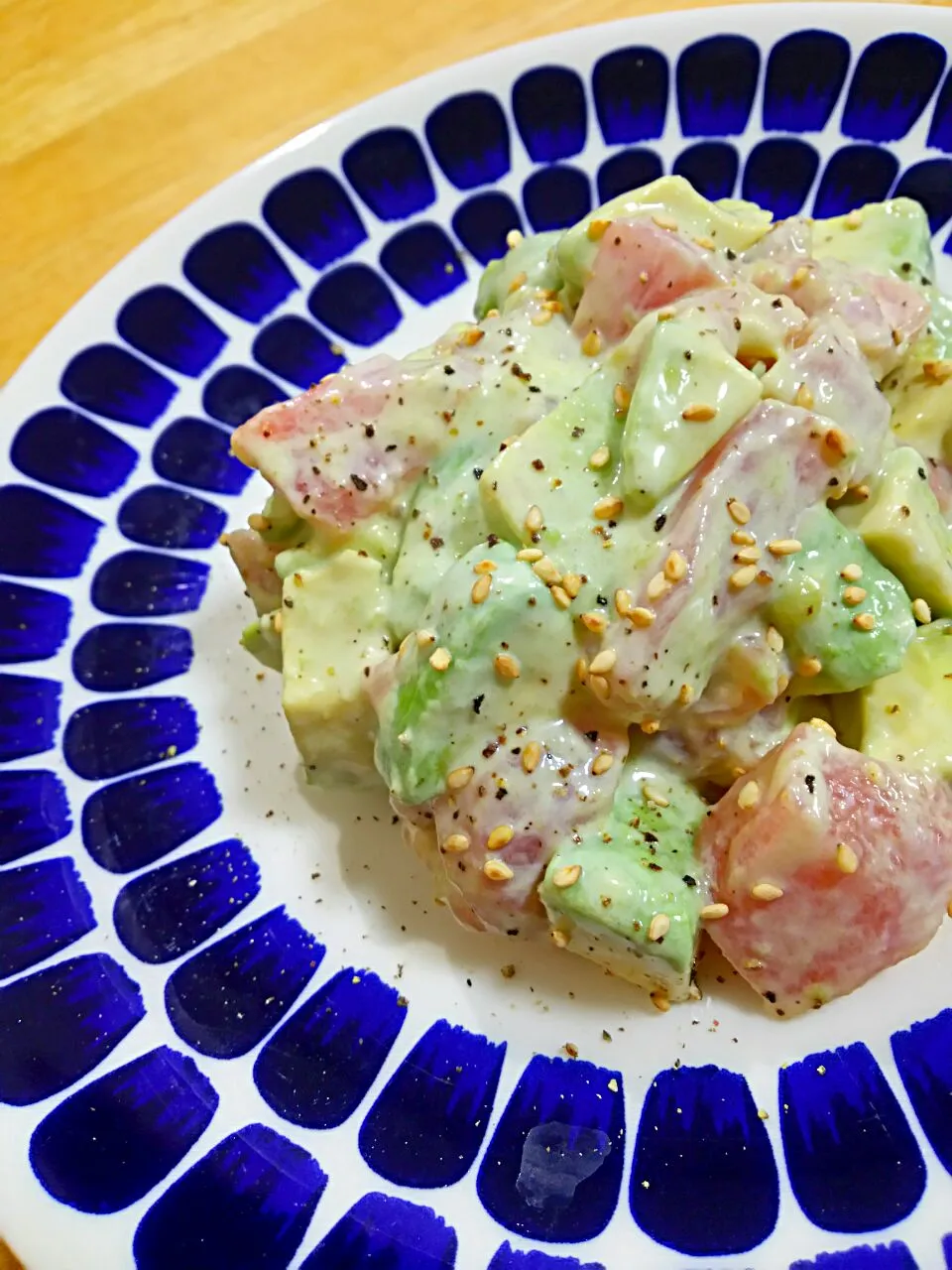 マグロとアボカド マヨネーズ和え わさび風味|徳之島トトロンヌさん