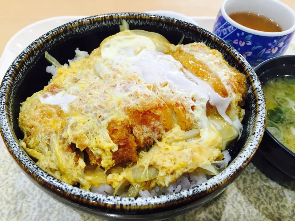 @新潟/カツ丼大盛り◎ ¥850|THE SUNSEAさん