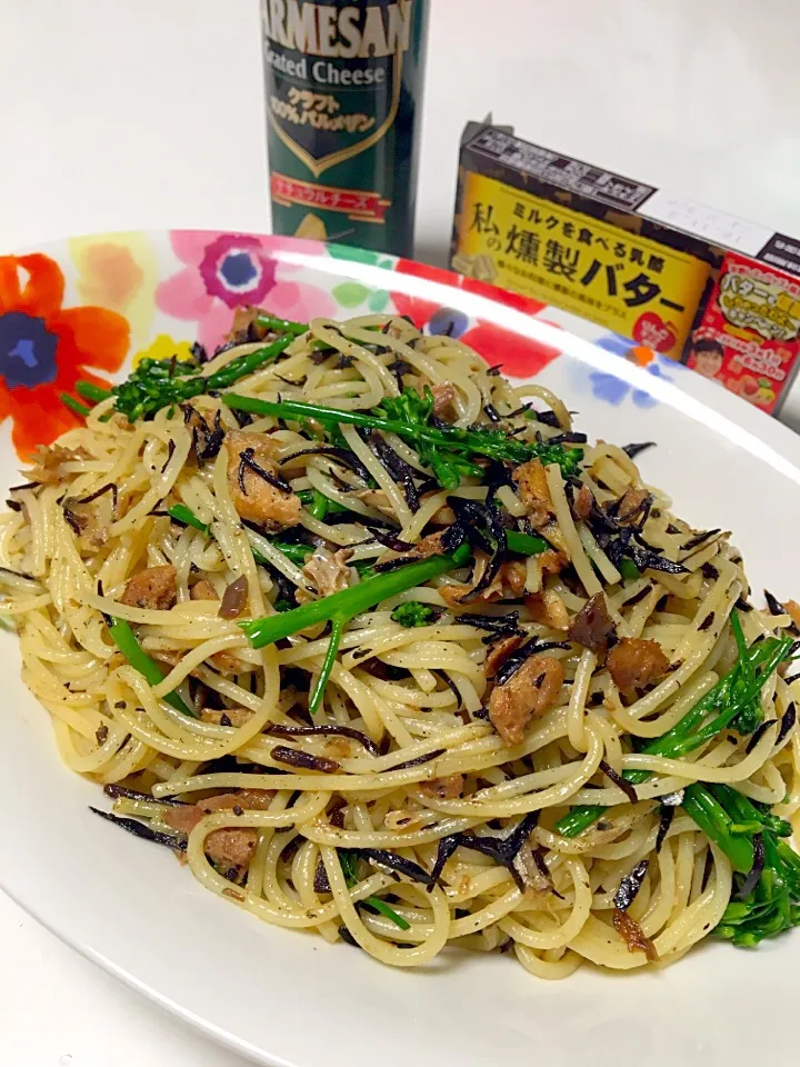 手作り♡茎ブロッコリーと鯖缶&ひじきのパスタ。にんたまジャム×グルメ醤油×燻製バターで♡|mari♡（もも(*´∀｀*)♪）さん