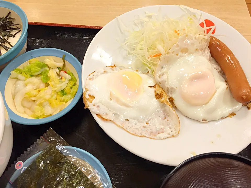 ソーセージエッグW定食とろろ|マハロ菊池さん